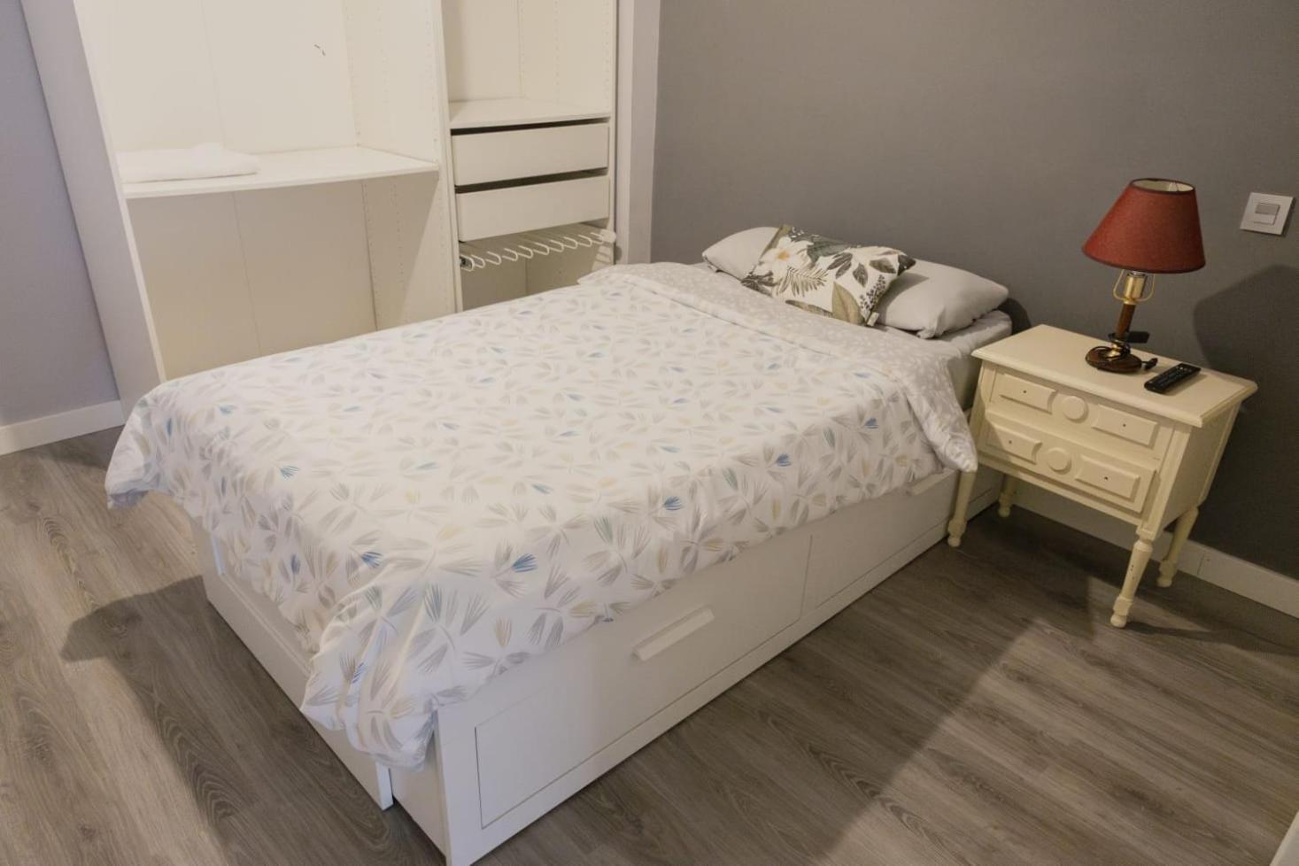 Apartamento Cerca Del Pilar Zaragoza Kültér fotó